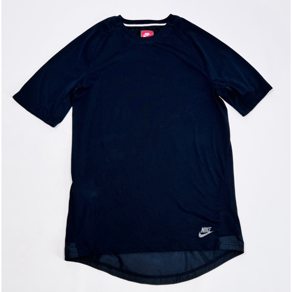 Nike womans Black T-Shirt Size S P